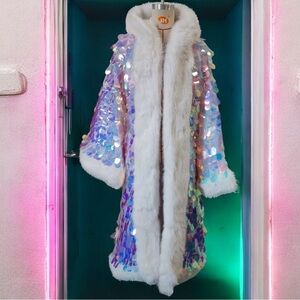 Festival! LED Light Up White Holographic Sequin Cape with Plush Faux Fur Trim
